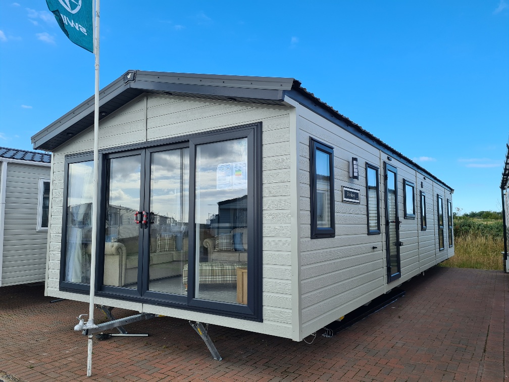 Preview of the first image of willerby-dorchester-2-bedroom-caravan-in-stunning-location-warkworth-northumberland.