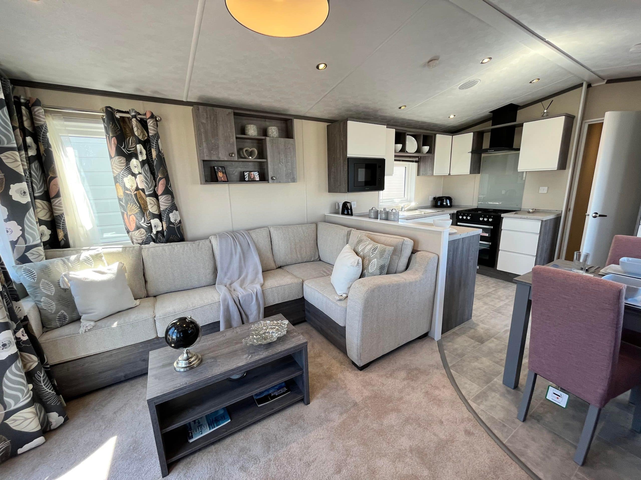 Image 2 of pemberton-avon-3-bedroom-static-caravan-for-sale
